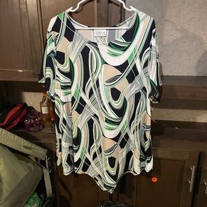 Lavish Abstract Patterned Blouse/Top